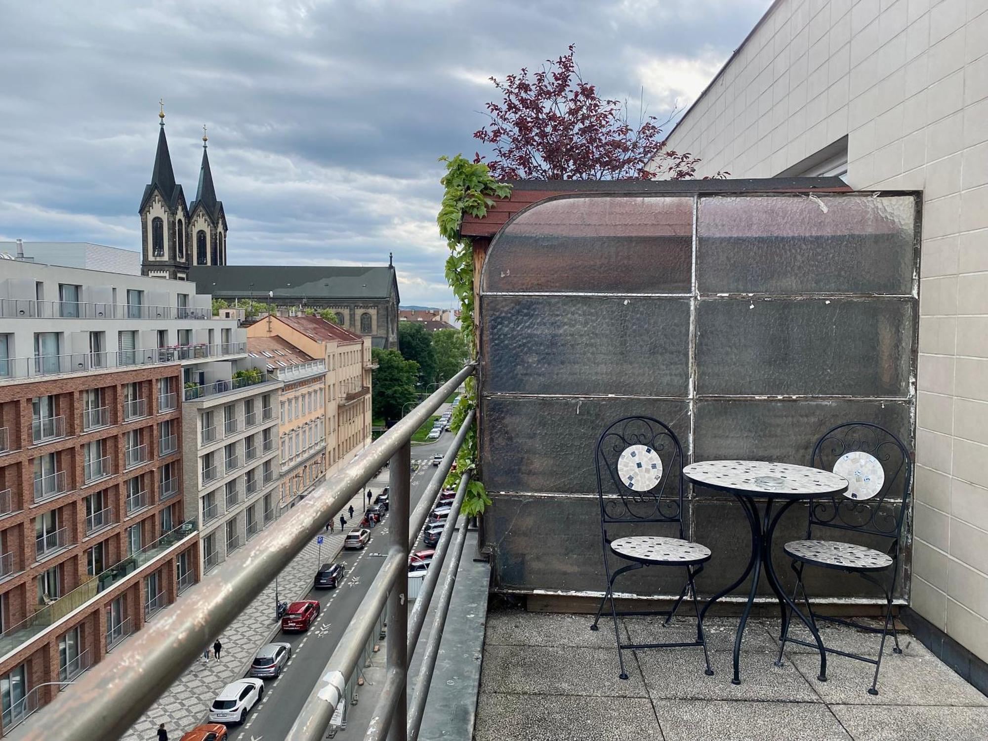 Top Floor Studio With Terrace Praha Eksteriør bilde